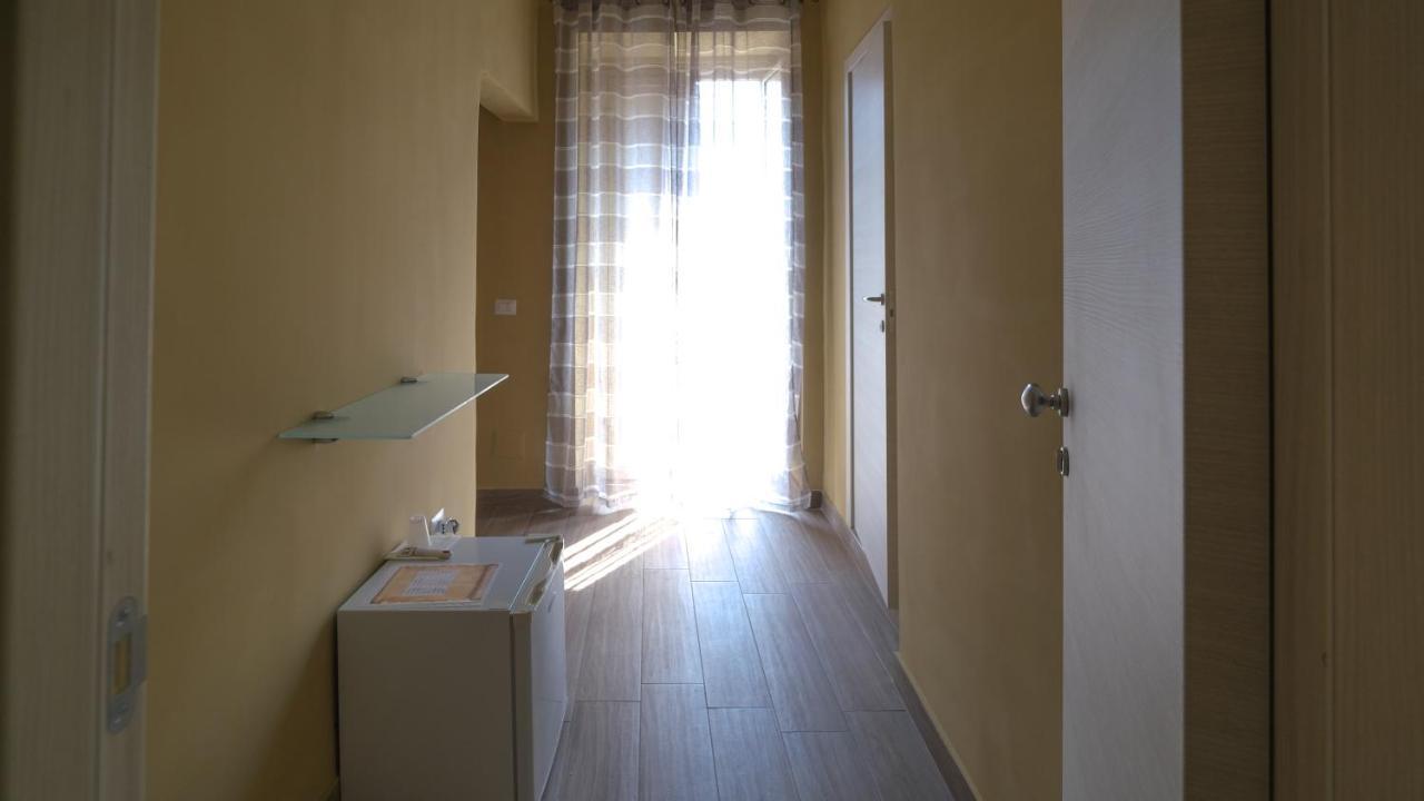 Bed and Breakfast Royal Dante Neapel Exterior foto